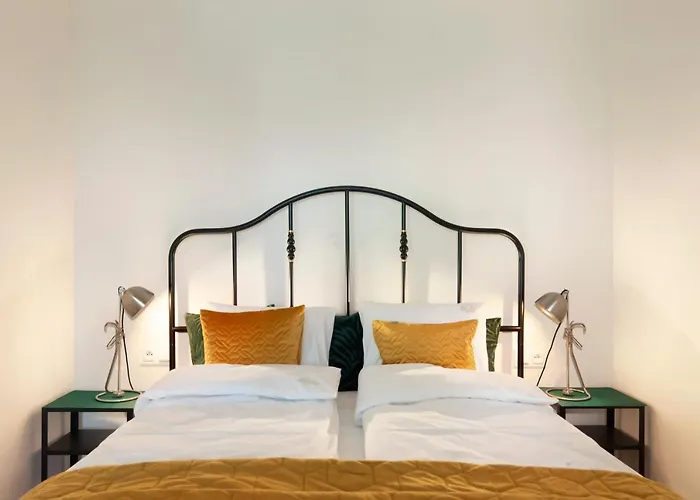 Elite Center Deluxe Apartman *